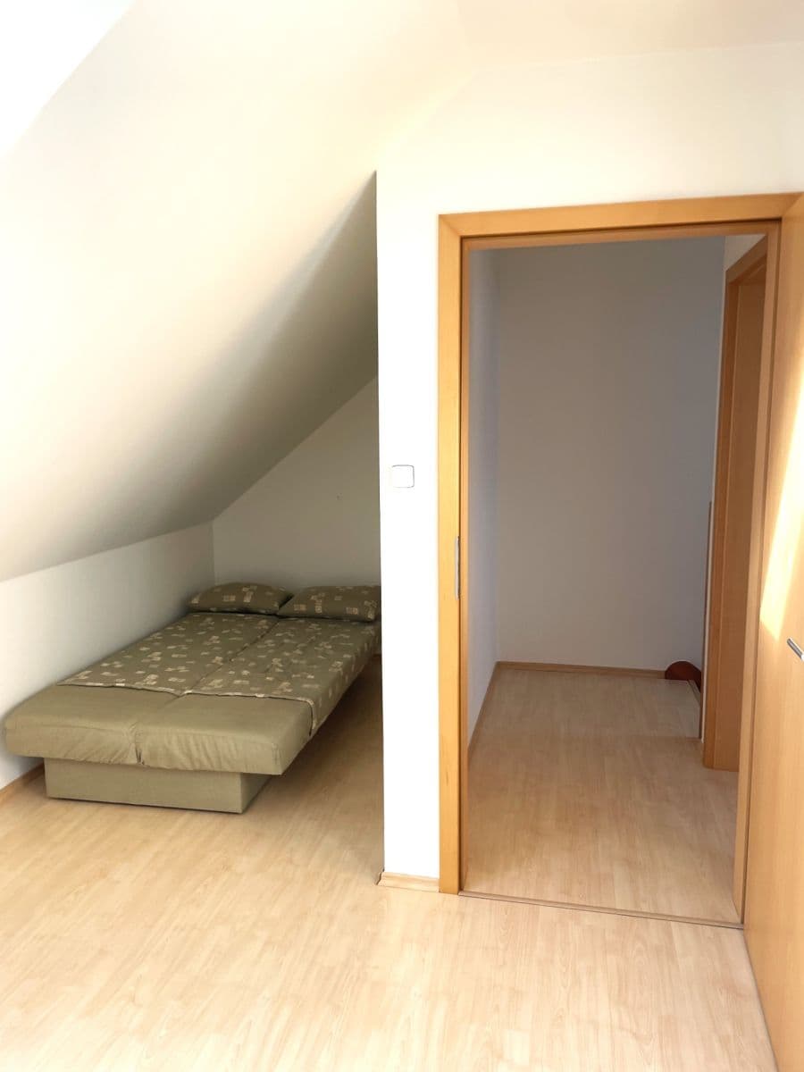 Prodej bytu 4+kk 100 m², Hrnčířská, Jesenice, Středočeský kraj Prodej bytu 4+kk 100 m², Hrnčířská, Jesenice, Středočeský kraj