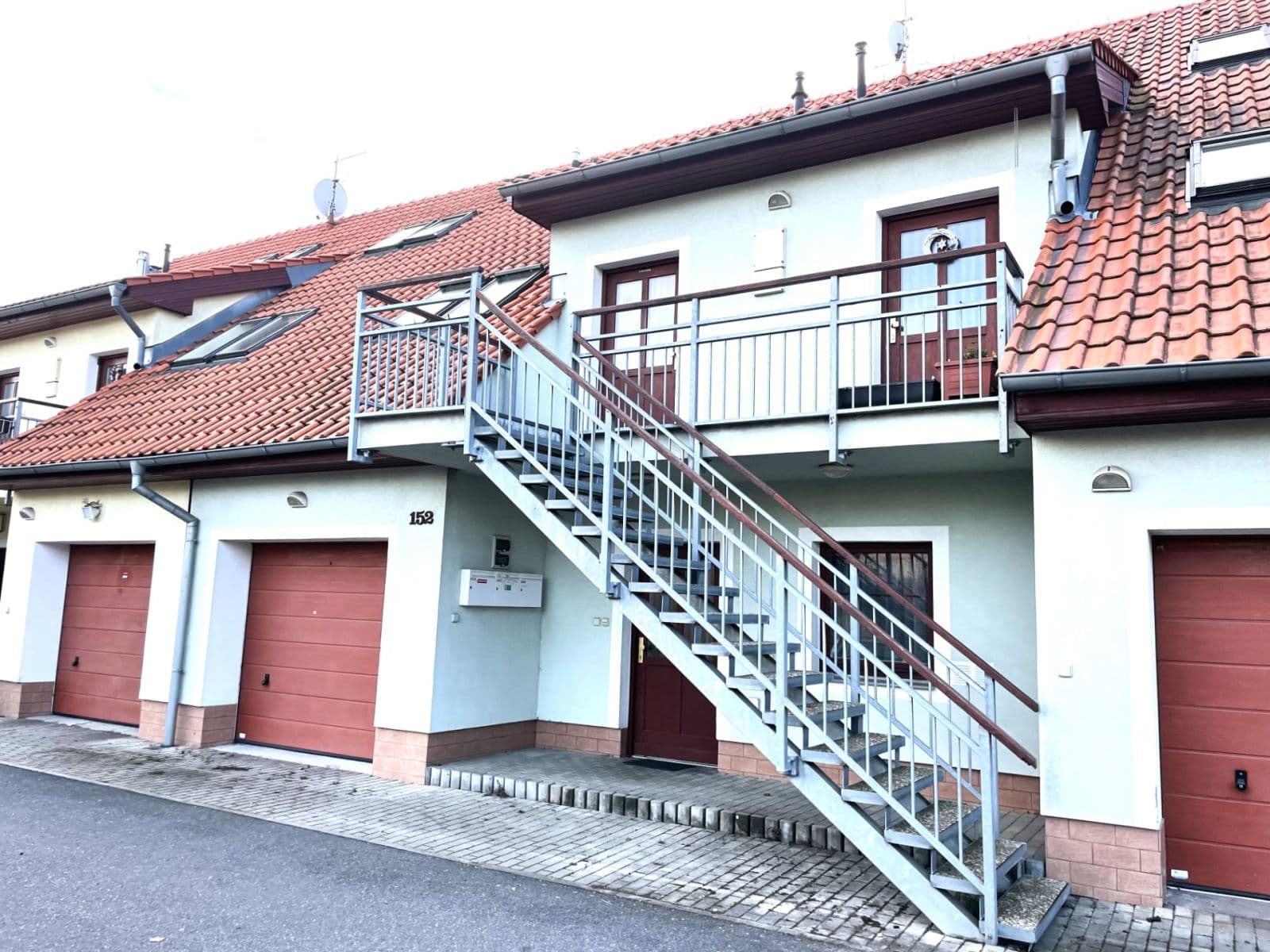 Prodej bytu 4+kk 100 m², Hrnčířská, Jesenice, Středočeský kraj Prodej bytu 4+kk 100 m², Hrnčířská, Jesenice, Středočeský kraj