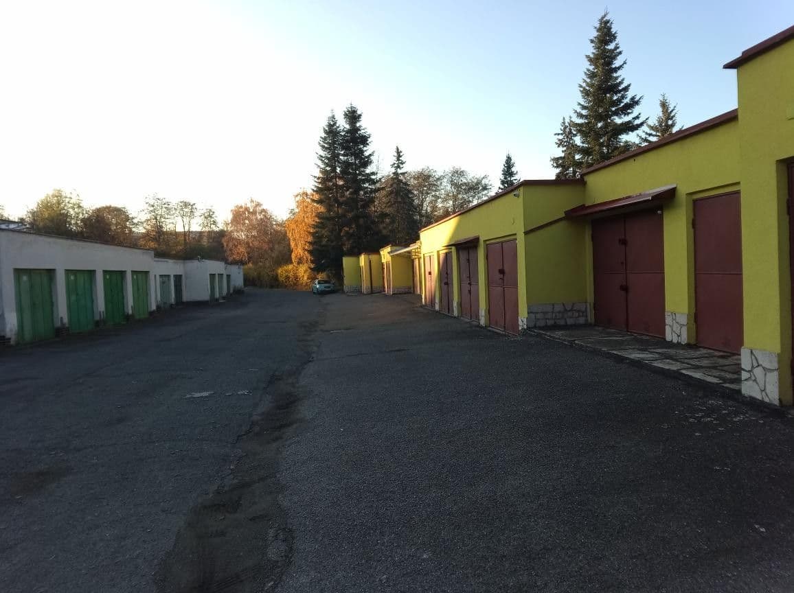 Prodej garáže 18 m², Praha, Praha Prodej garáže 18 m², Praha, Praha