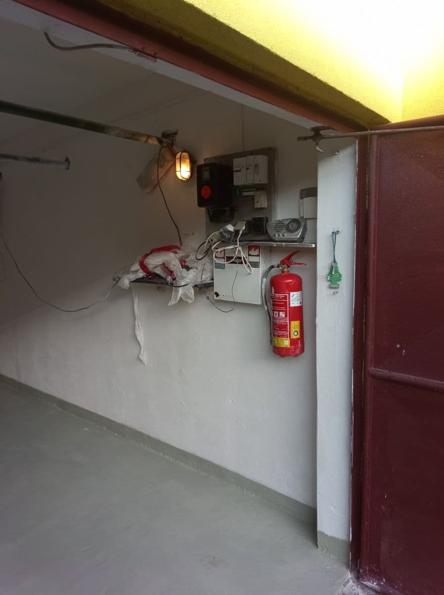 Prodej garáže 18 m², Praha, Praha Prodej garáže 18 m², Praha, Praha