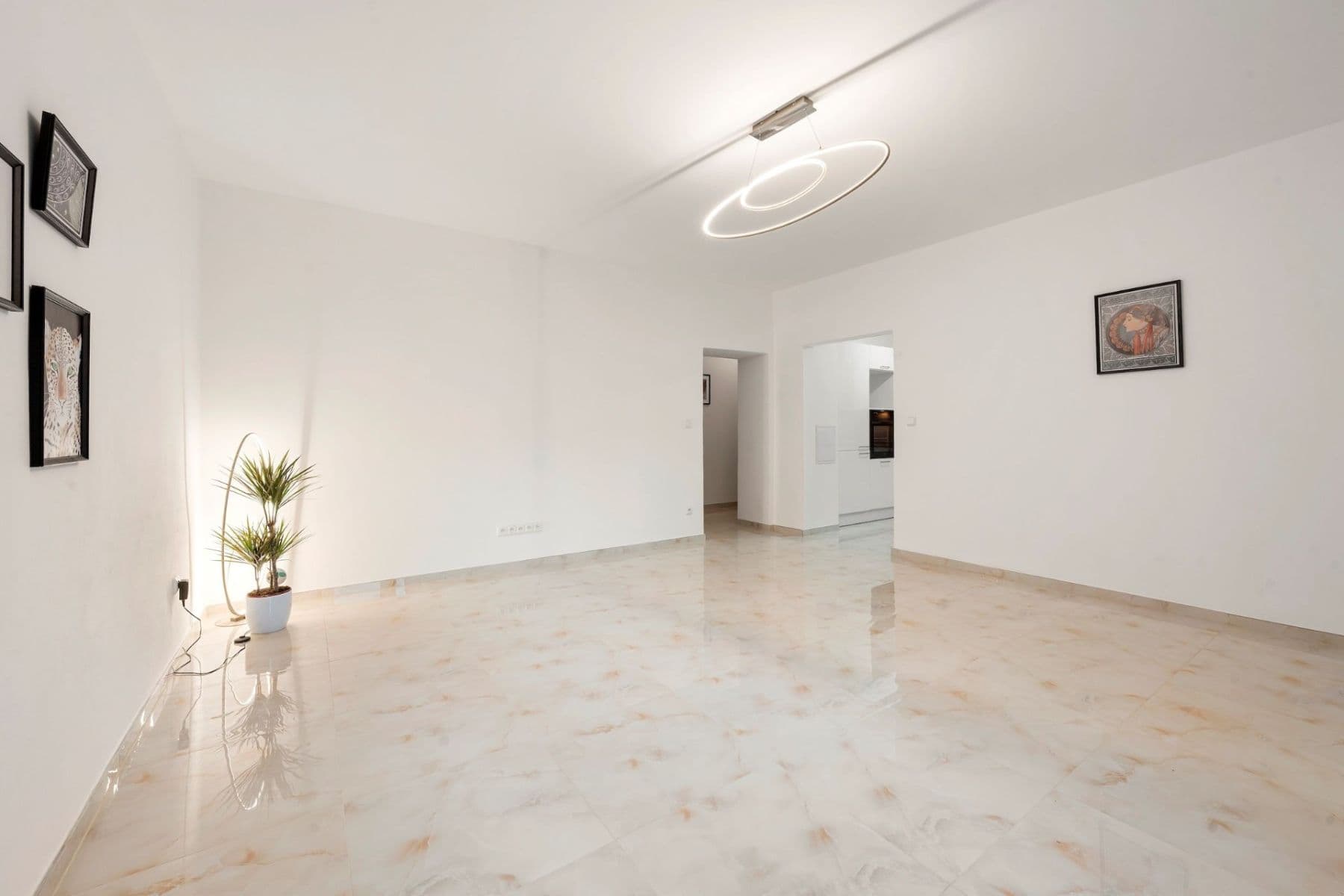 Prodej bytu 4+1 350 m², Masarykova, Židlochovice, Jihomoravský kraj Prodej bytu 4+1 350 m², Masarykova, Židlochovice, Jihomoravský kraj