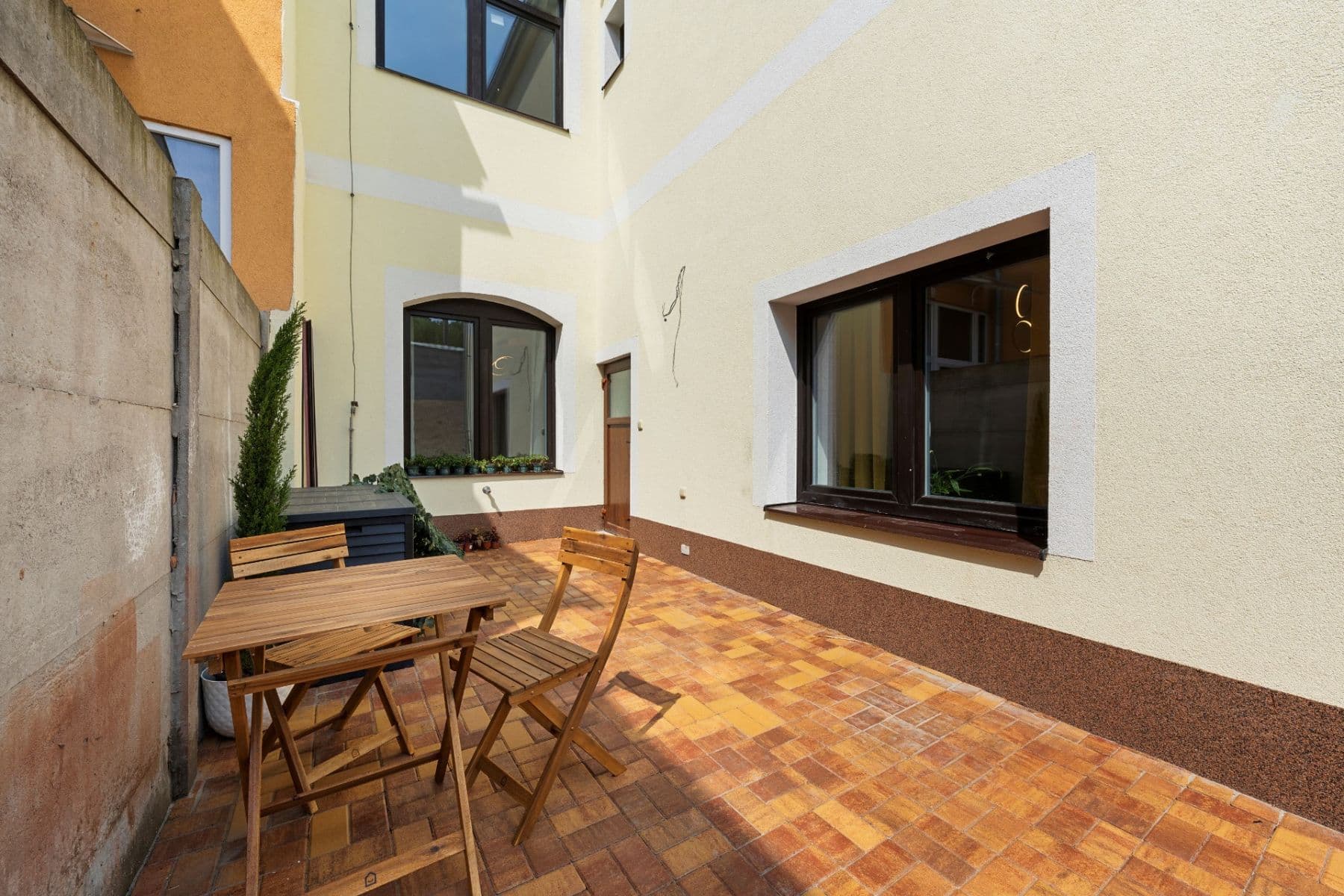 Prodej bytu 4+1 350 m², Masarykova, Židlochovice, Jihomoravský kraj Prodej bytu 4+1 350 m², Masarykova, Židlochovice, Jihomoravský kraj