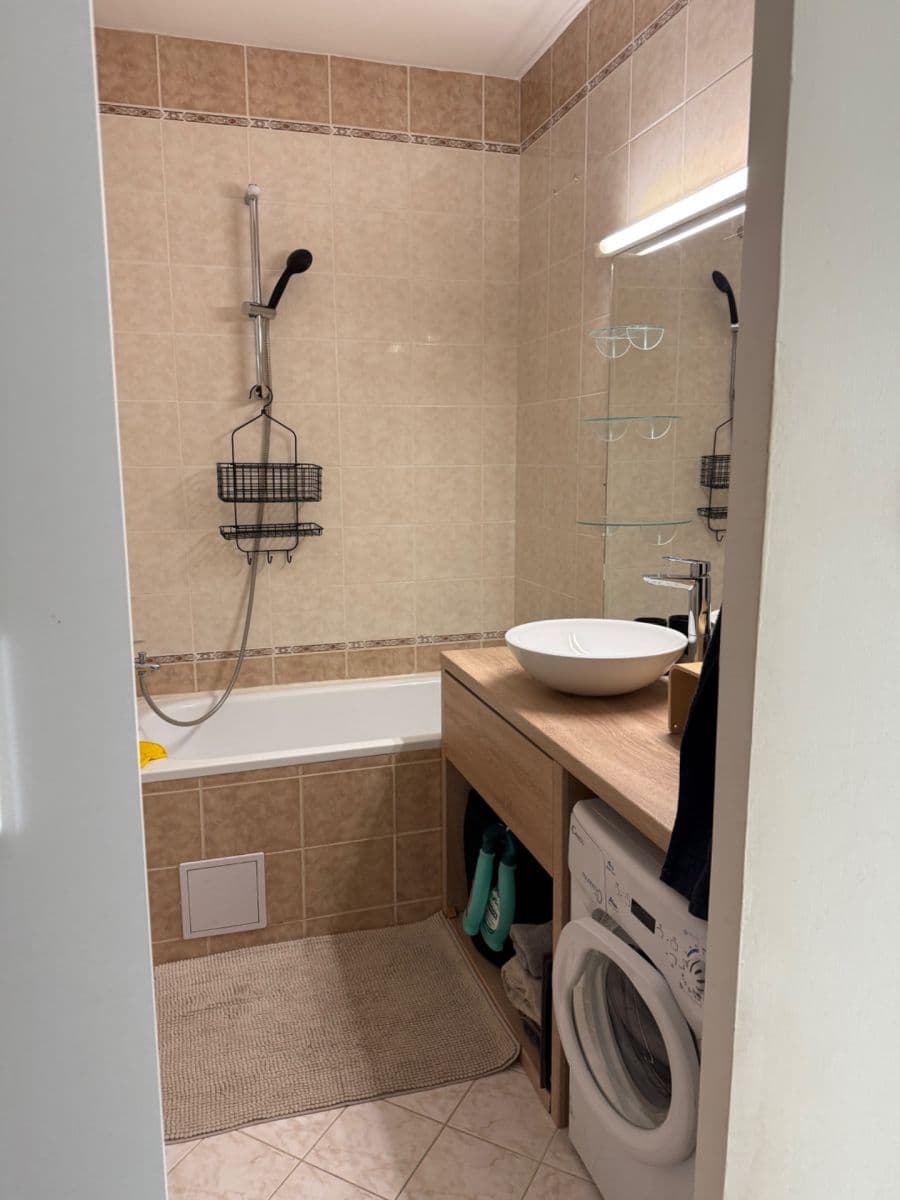 Pronájem bytu 2+kk 47 m², Přemyslovská, Praha, Praha Pronájem bytu 2+kk 47 m², Přemyslovská, Praha, Praha