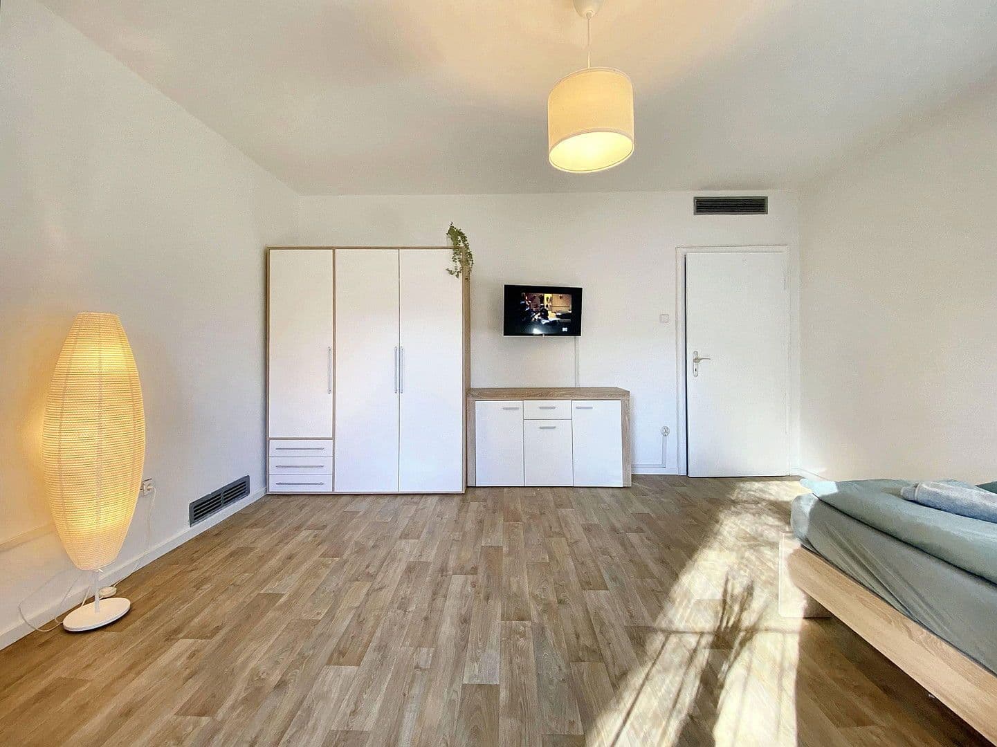 Pronájem bytu 1+1 19 m², Görzer Str. 138a, München, Bavorsko Pronájem bytu 1+1 19 m², Görzer Str. 138a, München, Bavorsko