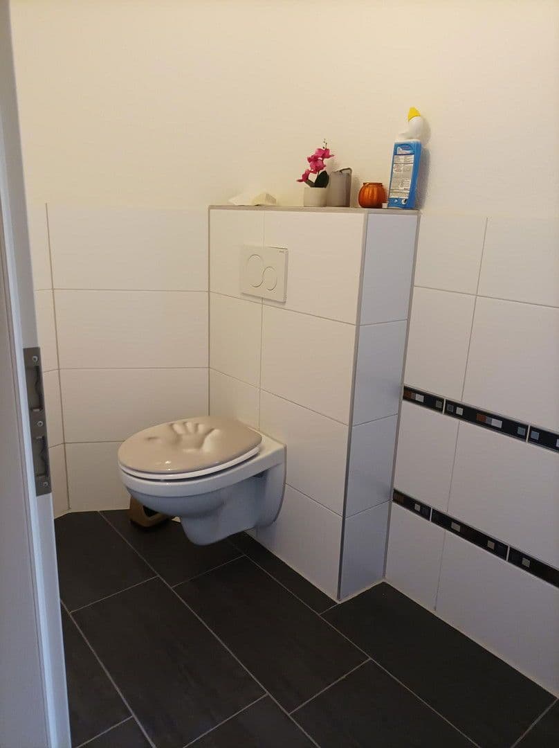 Pronájem nebytového prostoru 75 m², Obersulm, Bádensko-Württembersko Pronájem nebytového prostoru 75 m², Obersulm, Bádensko-Württembersko