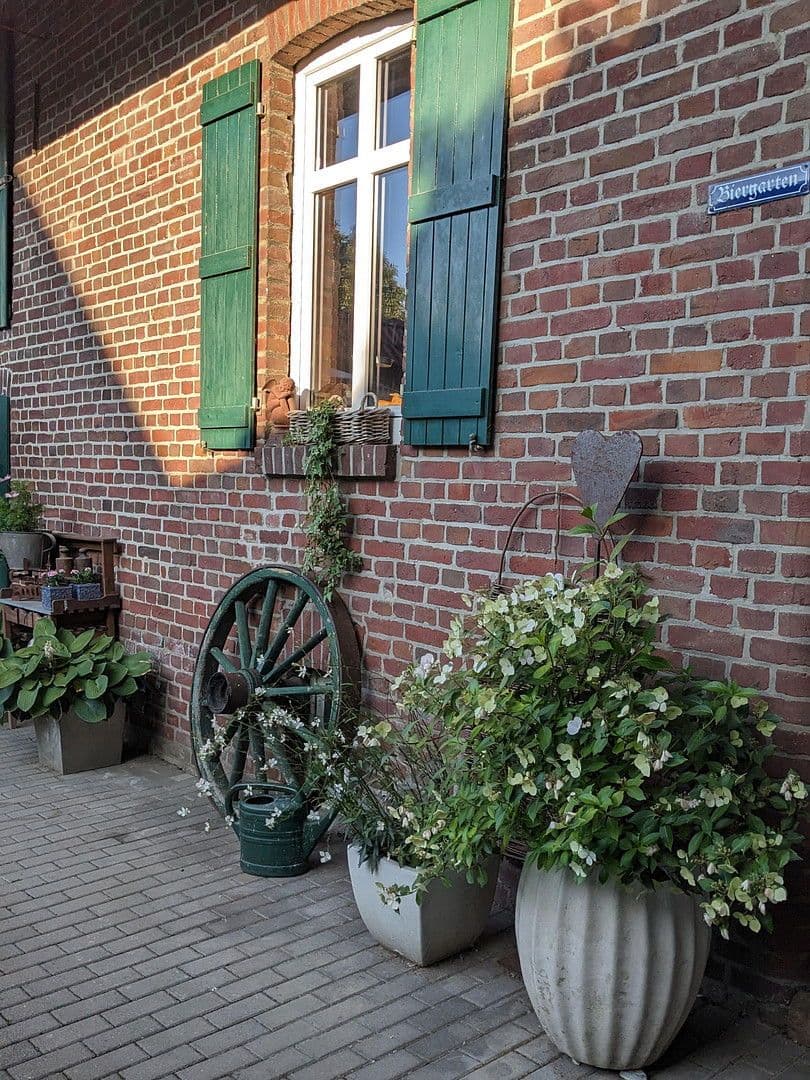 Prodej domu 127 m², pozemek 1.695 m², Wegberg, Severní Porýní-Vestfálsko Prodej domu 127 m², pozemek 1.695 m², Wegberg, Severní Porýní-Vestfálsko