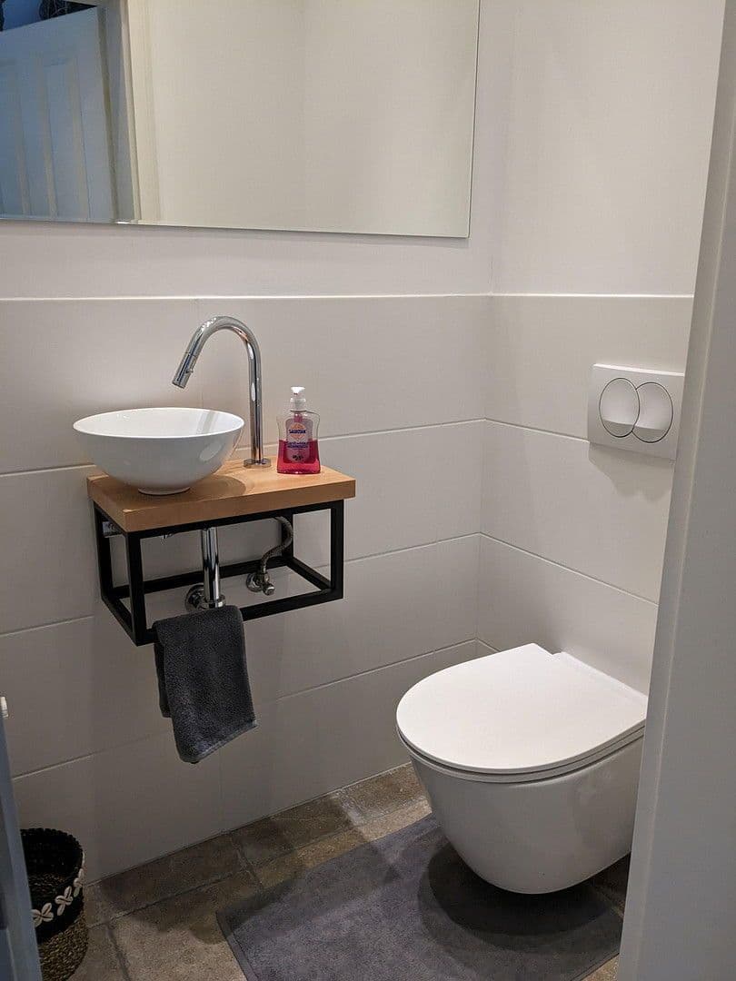 Prodej domu 127 m², pozemek 1.695 m², Wegberg, Severní Porýní-Vestfálsko Prodej domu 127 m², pozemek 1.695 m², Wegberg, Severní Porýní-Vestfálsko