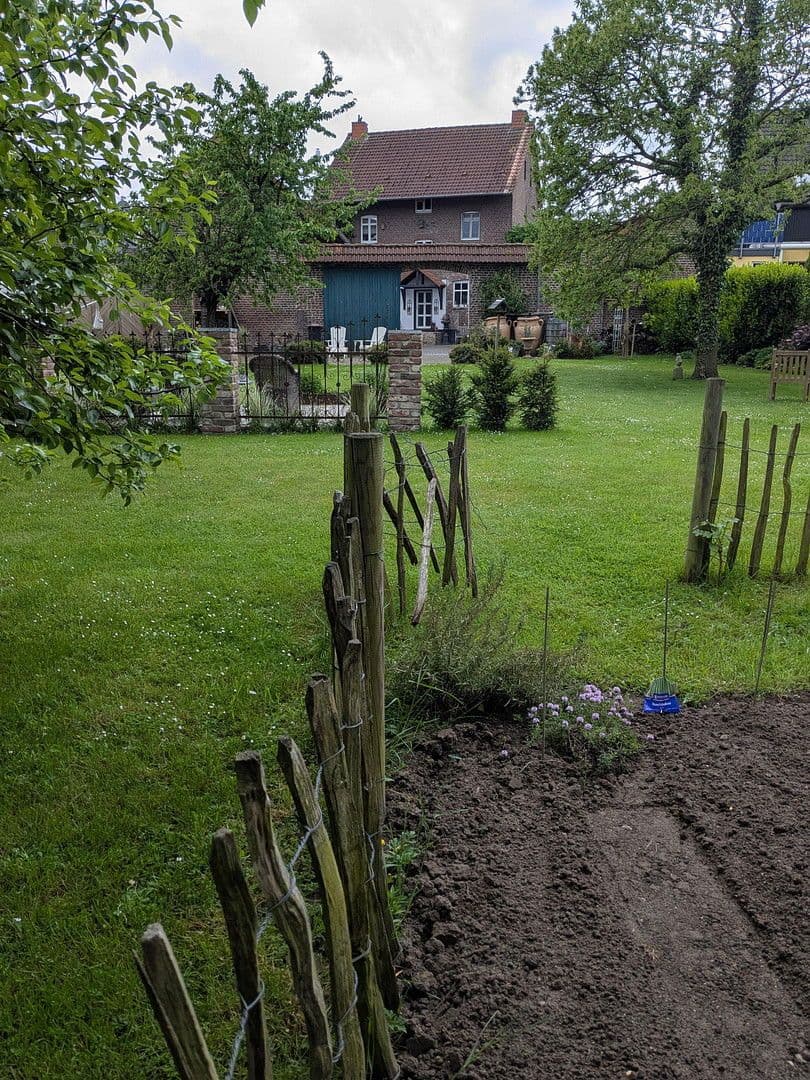 Prodej domu 127 m², pozemek 1.695 m², Wegberg, Severní Porýní-Vestfálsko Prodej domu 127 m², pozemek 1.695 m², Wegberg, Severní Porýní-Vestfálsko