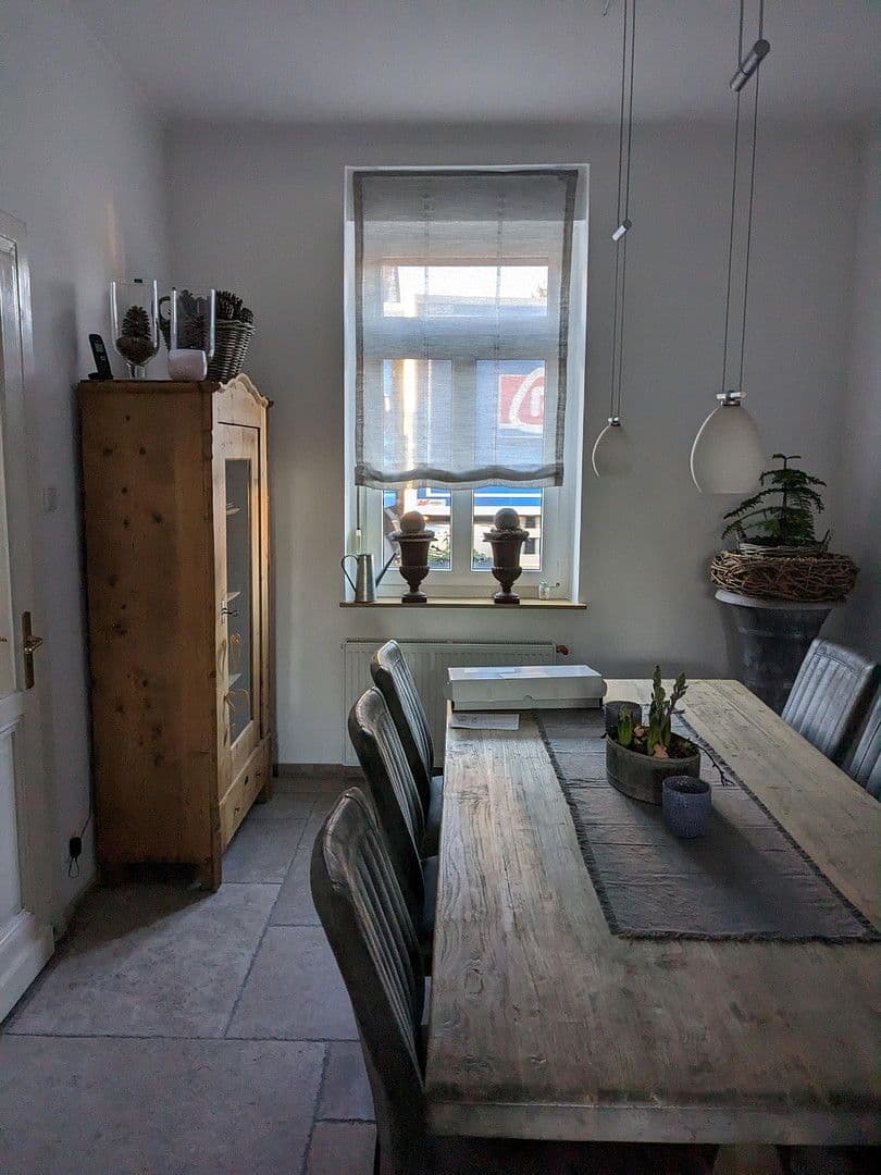 Prodej domu 127 m², pozemek 1.695 m², Wegberg, Severní Porýní-Vestfálsko Prodej domu 127 m², pozemek 1.695 m², Wegberg, Severní Porýní-Vestfálsko