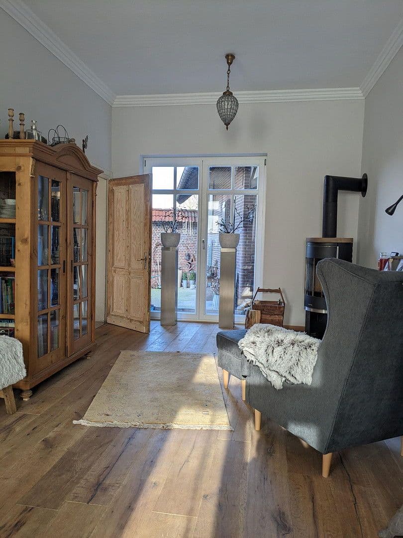 Prodej domu 127 m², pozemek 1.695 m², Wegberg, Severní Porýní-Vestfálsko Prodej domu 127 m², pozemek 1.695 m², Wegberg, Severní Porýní-Vestfálsko