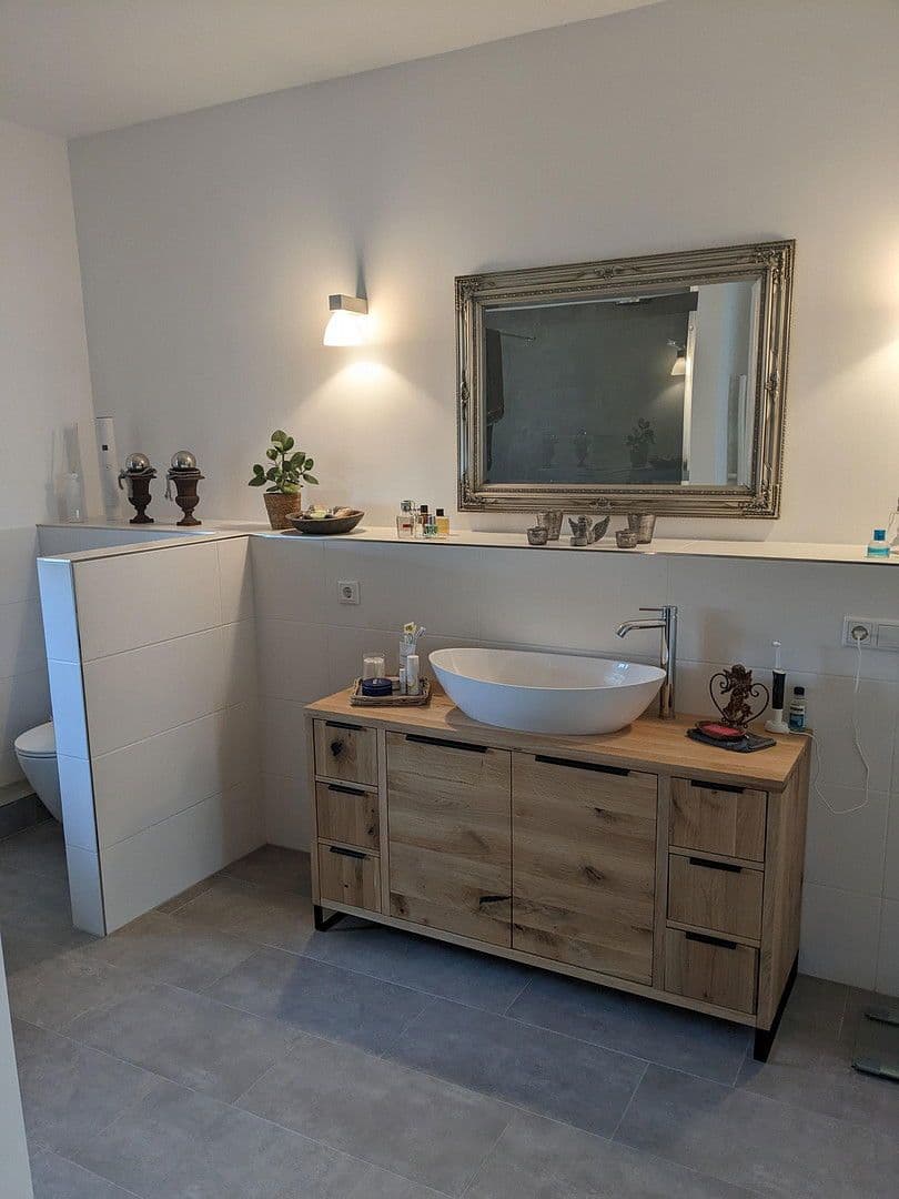 Prodej domu 127 m², pozemek 1.695 m², Wegberg, Severní Porýní-Vestfálsko Prodej domu 127 m², pozemek 1.695 m², Wegberg, Severní Porýní-Vestfálsko