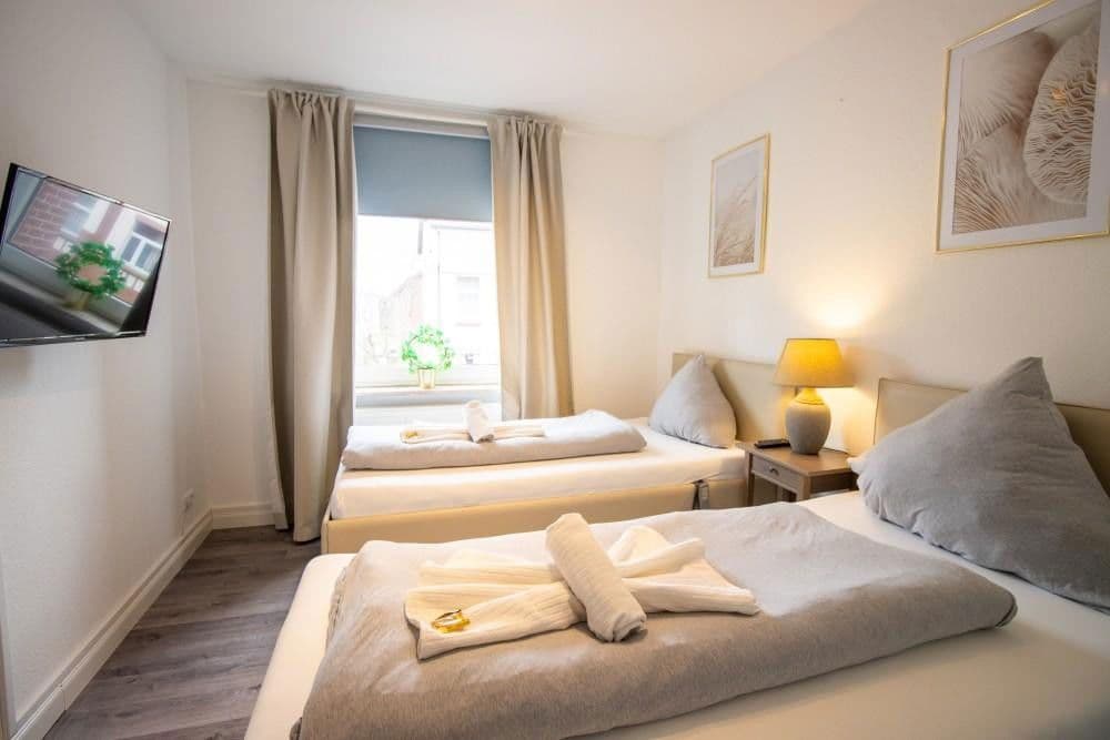 Pronájem bytu 1+1 14 m², Neue Straße 6, Laatzen, Dolní Sasko Pronájem bytu 1+1 14 m², Neue Straße 6, Laatzen, Dolní Sasko