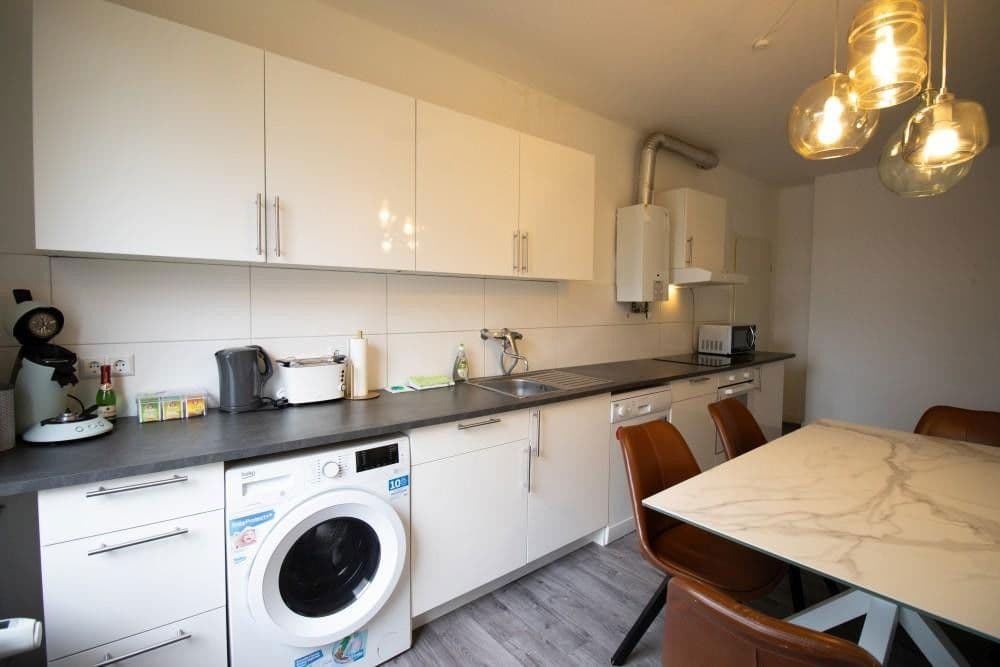 Pronájem bytu 1+1 14 m², Neue Straße 6, Laatzen, Dolní Sasko Pronájem bytu 1+1 14 m², Neue Straße 6, Laatzen, Dolní Sasko