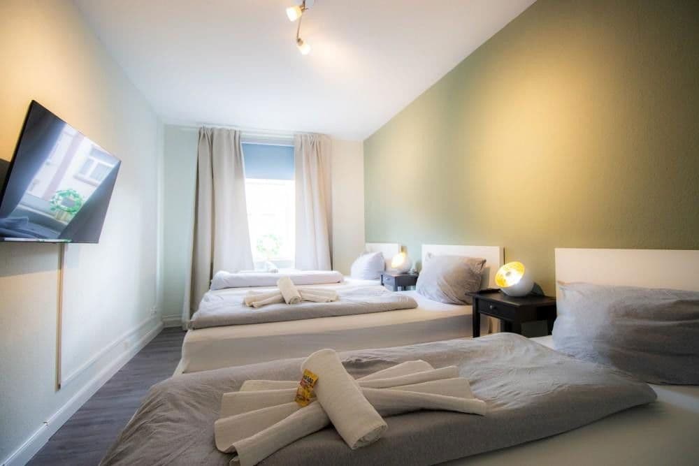 Pronájem bytu 1+1 14 m², Neue Straße 6, Laatzen, Dolní Sasko Pronájem bytu 1+1 14 m², Neue Straße 6, Laatzen, Dolní Sasko