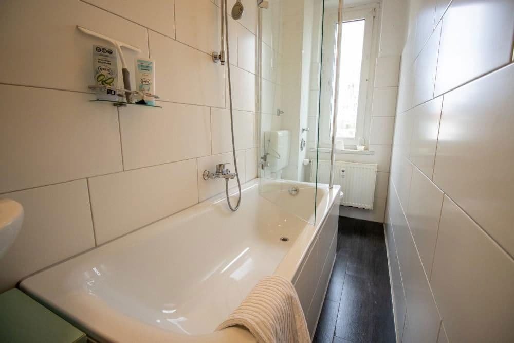 Pronájem bytu 1+1 14 m², Neue Straße 6, Laatzen, Dolní Sasko Pronájem bytu 1+1 14 m², Neue Straße 6, Laatzen, Dolní Sasko