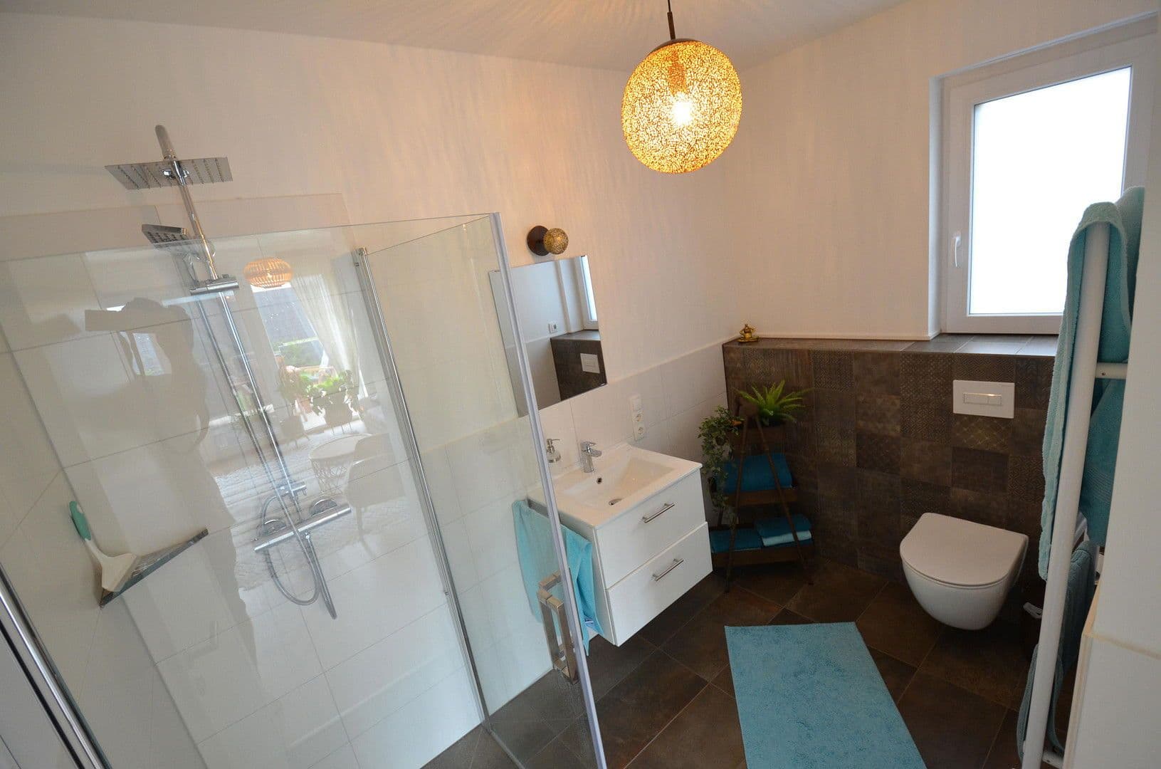 Prodej domu 240 m², pozemek 432 m², Bonn, Severní Porýní-Vestfálsko Prodej domu 240 m², pozemek 432 m², Bonn, Severní Porýní-Vestfálsko