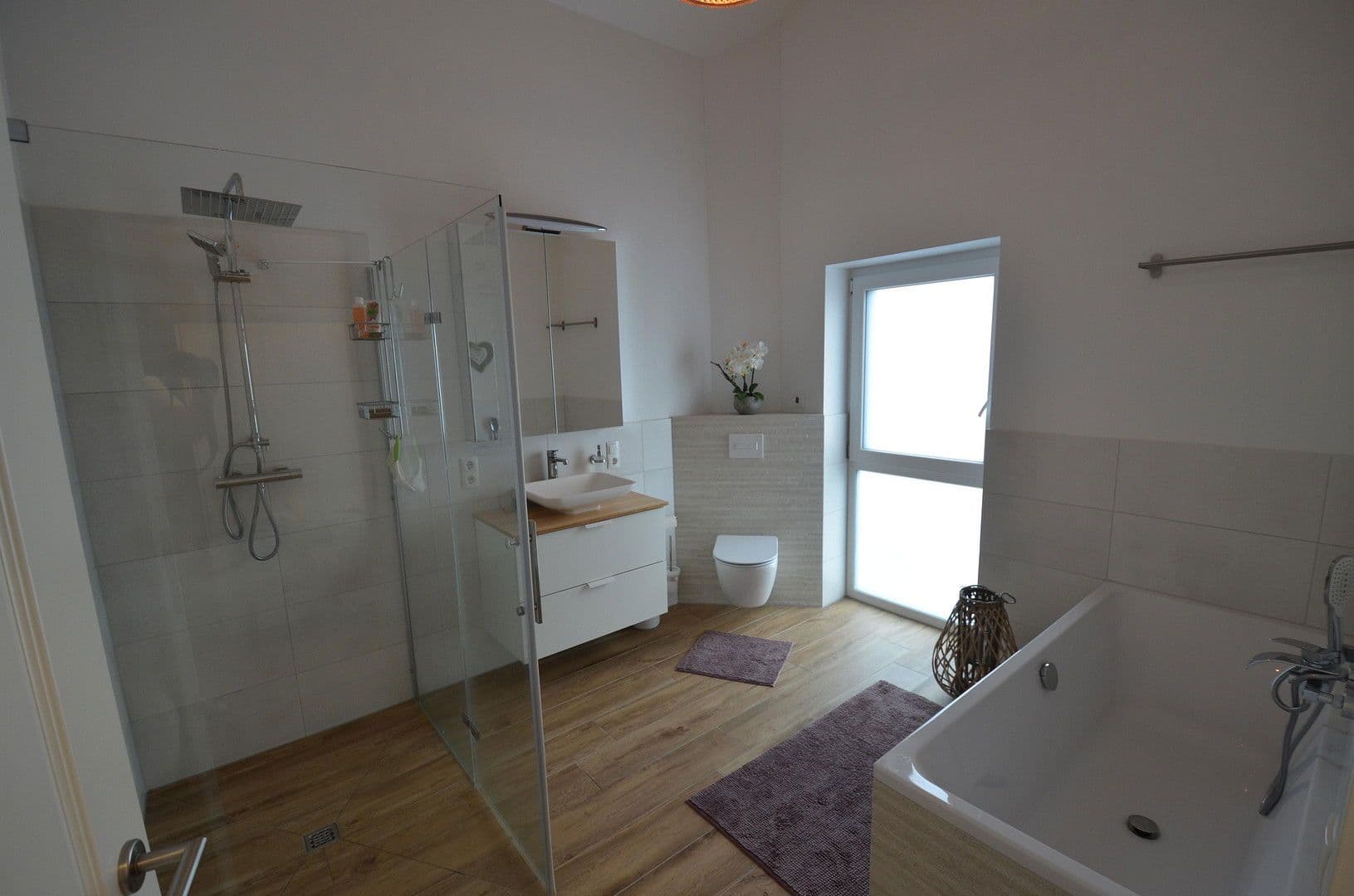 Prodej domu 240 m², pozemek 432 m², Bonn, Severní Porýní-Vestfálsko Prodej domu 240 m², pozemek 432 m², Bonn, Severní Porýní-Vestfálsko