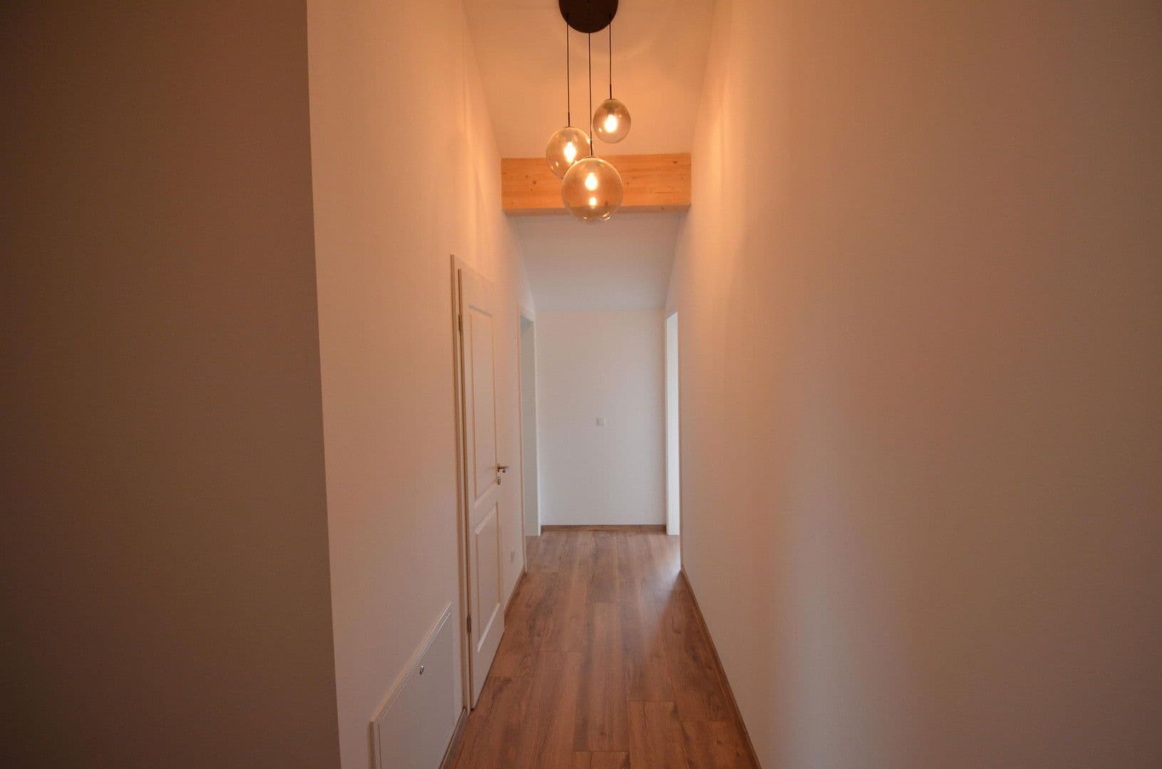 Prodej domu 240 m², pozemek 432 m², Bonn, Severní Porýní-Vestfálsko Prodej domu 240 m², pozemek 432 m², Bonn, Severní Porýní-Vestfálsko