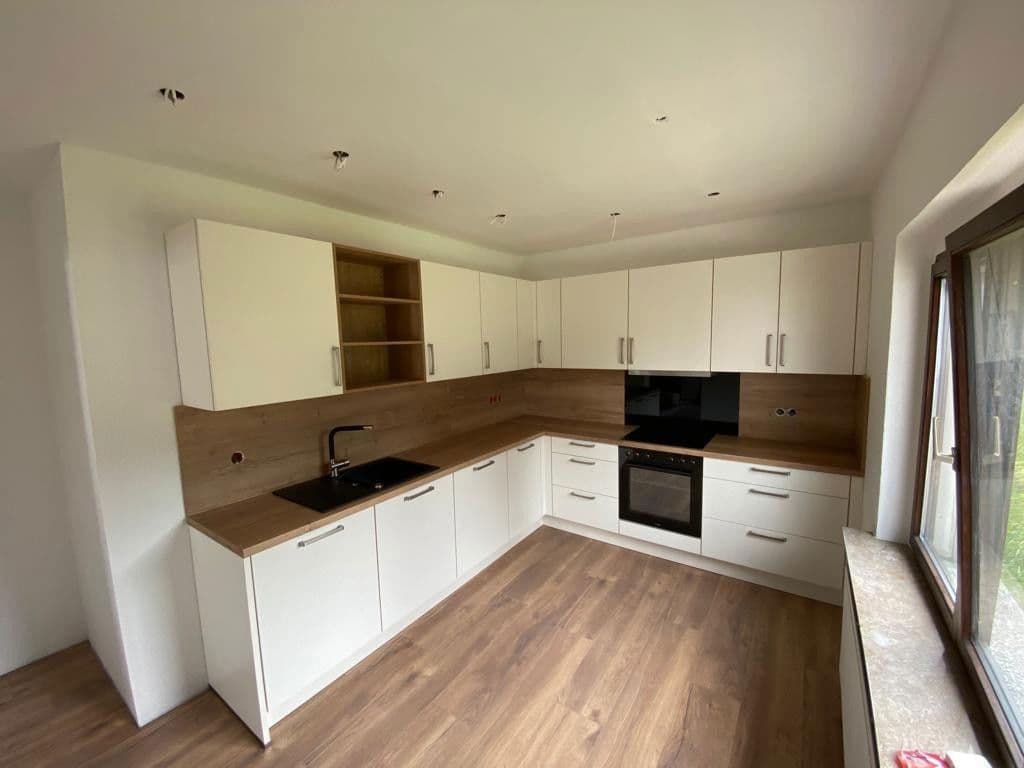 Pronájem bytu 4+1 110 m², Eitorf, Severní Porýní-Vestfálsko Pronájem bytu 4+1 110 m², Eitorf, Severní Porýní-Vestfálsko