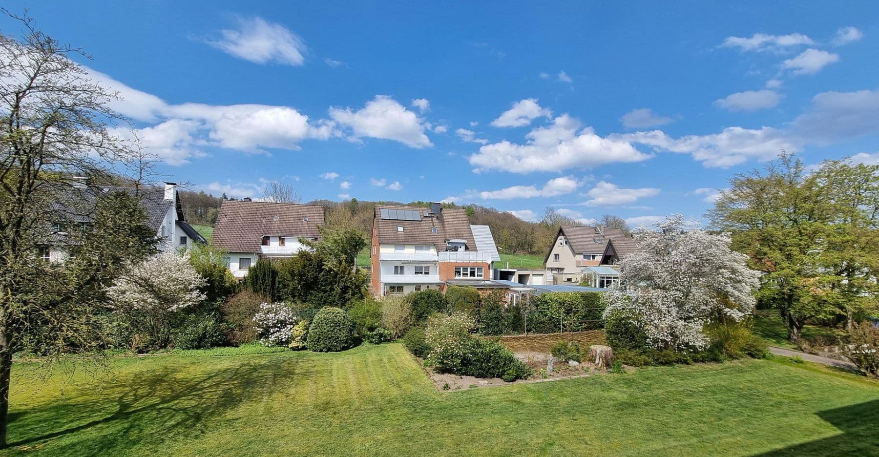 Pronájem bytu 4+1 92 m², Osnabrück, Dolní Sasko Pronájem bytu 4+1 92 m², Osnabrück, Dolní Sasko