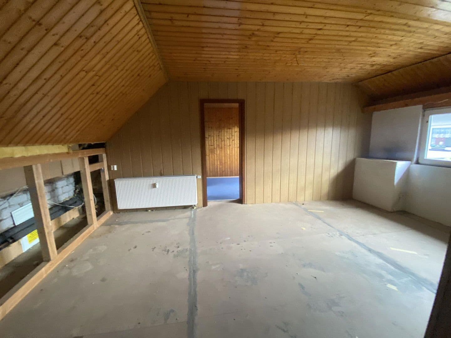 Prodej domu 221 m², pozemek 923 m², Blankenheim, Severní Porýní-Vestfálsko Prodej domu 221 m², pozemek 923 m², Blankenheim, Severní Porýní-Vestfálsko