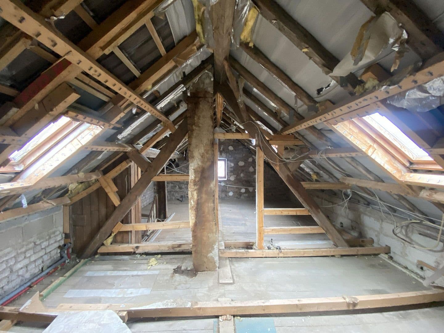 Prodej domu 221 m², pozemek 923 m², Blankenheim, Severní Porýní-Vestfálsko Prodej domu 221 m², pozemek 923 m², Blankenheim, Severní Porýní-Vestfálsko