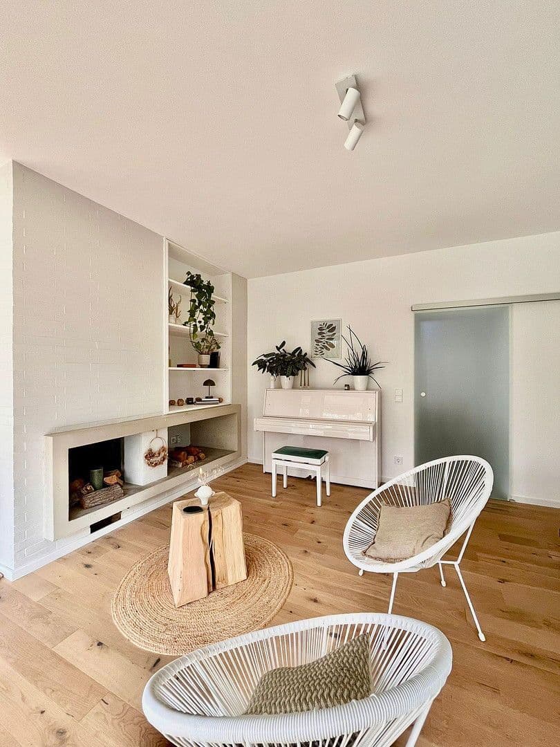 Prodej domu 220 m², pozemek 805 m², Trier, Porýní-Falc Prodej domu 220 m², pozemek 805 m², Trier, Porýní-Falc