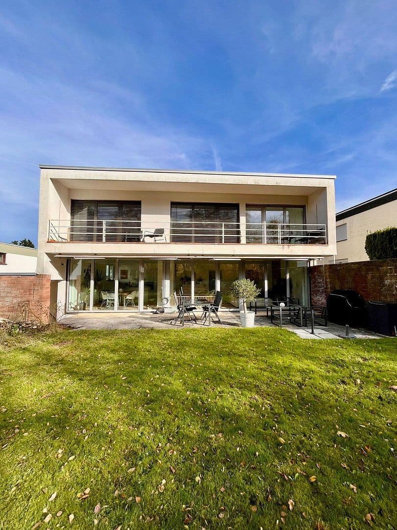 Prodej domu 220 m², pozemek 805 m², Trier, Porýní-Falc Prodej domu 220 m², pozemek 805 m², Trier, Porýní-Falc