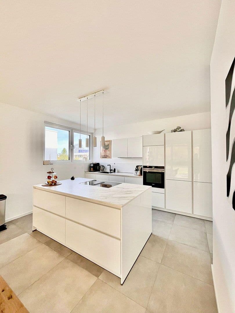 Prodej domu 220 m², pozemek 805 m², Trier, Porýní-Falc Prodej domu 220 m², pozemek 805 m², Trier, Porýní-Falc