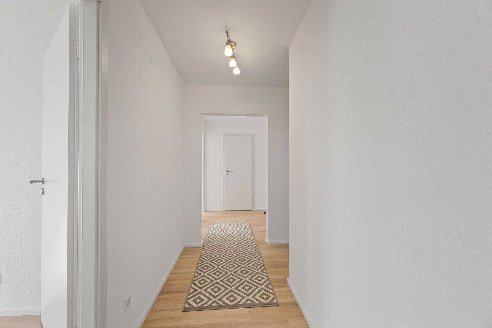 Prodej bytu 4+1 90 m², Böblingen, Bádensko-Württembersko Prodej bytu 4+1 90 m², Böblingen, Bádensko-Württembersko
