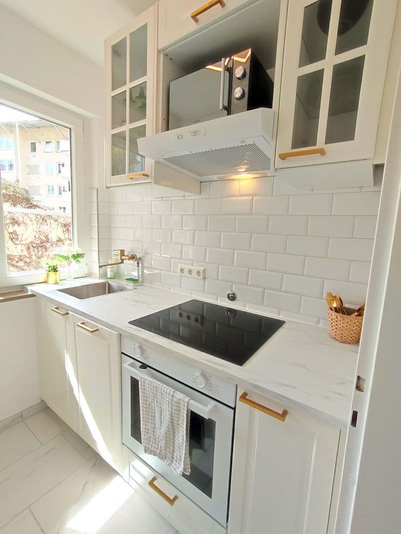 Pronájem bytu 2+1 37 m², Moserstraße 15, Stuttgart, Bádensko-Württembersko Pronájem bytu 2+1 37 m², Moserstraße 15, Stuttgart, Bádensko-Württembersko