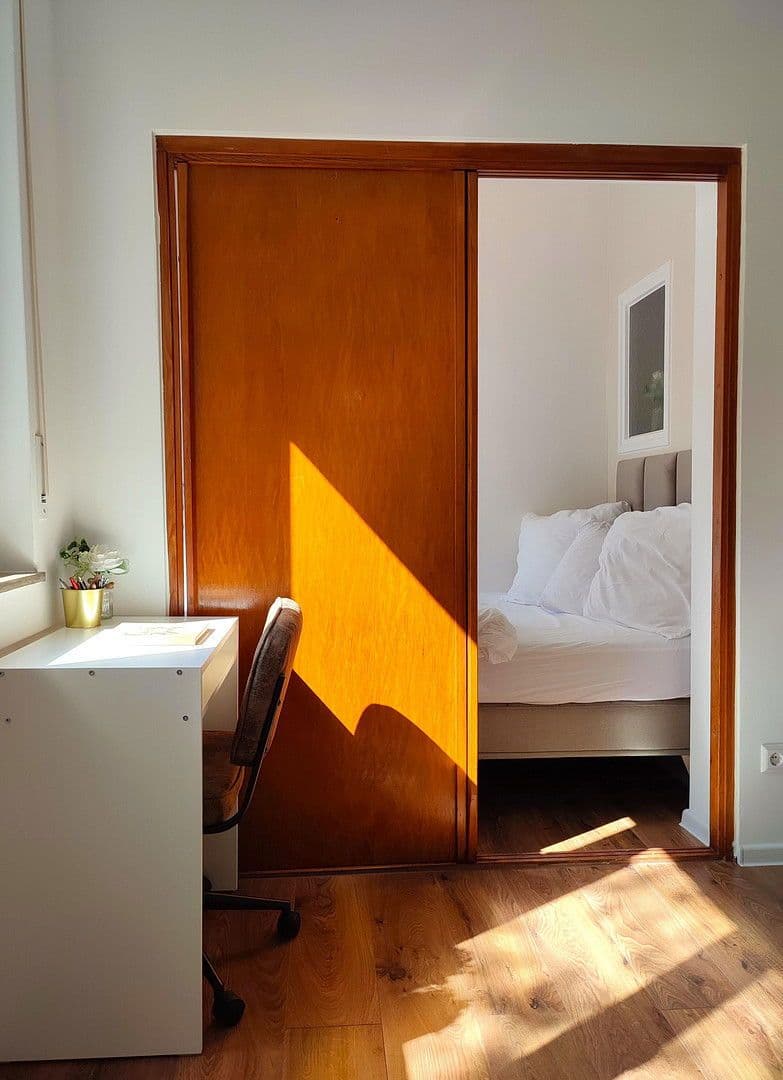 Pronájem bytu 2+1 37 m², Moserstraße 15, Stuttgart, Bádensko-Württembersko Pronájem bytu 2+1 37 m², Moserstraße 15, Stuttgart, Bádensko-Württembersko