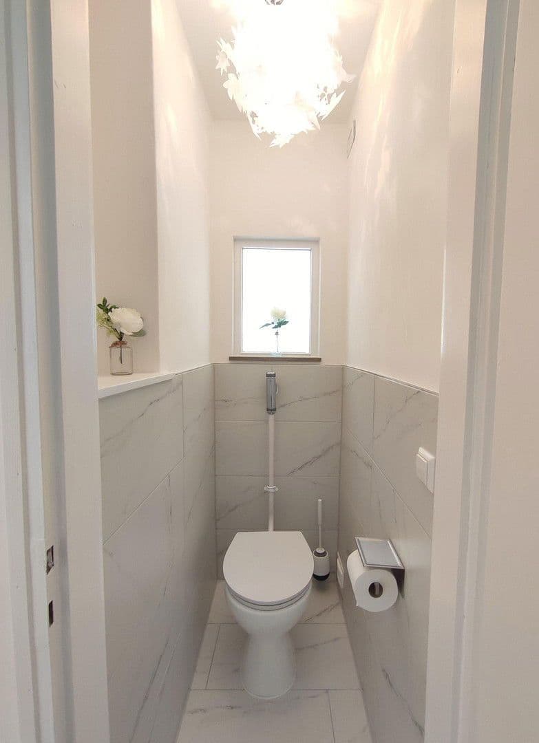 Pronájem bytu 2+1 37 m², Moserstraße 15, Stuttgart, Bádensko-Württembersko Pronájem bytu 2+1 37 m², Moserstraße 15, Stuttgart, Bádensko-Württembersko