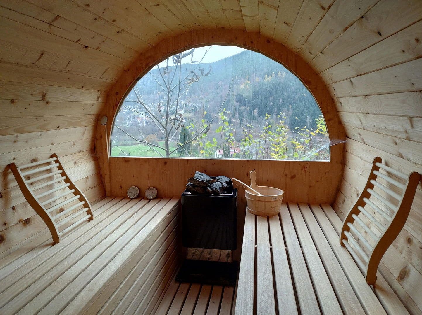 Prodej domu 253 m², pozemek 6.000 m², Ziegelhüttenstr 130, Bad Wildbad, Bádensko-Württembersko Prodej domu 253 m², pozemek 6.000 m², Ziegelhüttenstr 130, Bad Wildbad, Bádensko-Württembersko