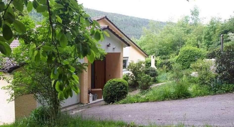 Prodej domu 253 m², pozemek 6.000 m², Ziegelhüttenstr 130, Bad Wildbad, Bádensko-Württembersko Prodej domu 253 m², pozemek 6.000 m², Ziegelhüttenstr 130, Bad Wildbad, Bádensko-Württembersko