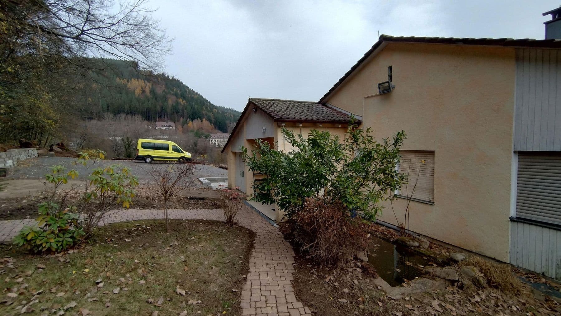 Prodej domu 253 m², pozemek 6.000 m², Ziegelhüttenstr 130, Bad Wildbad, Bádensko-Württembersko Prodej domu 253 m², pozemek 6.000 m², Ziegelhüttenstr 130, Bad Wildbad, Bádensko-Württembersko