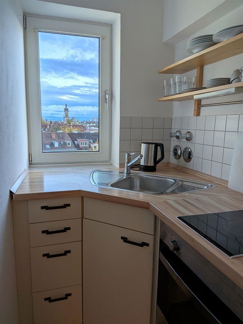 Pronájem bytu 1+1 38 m², München, Bavorsko Pronájem bytu 1+1 38 m², München, Bavorsko