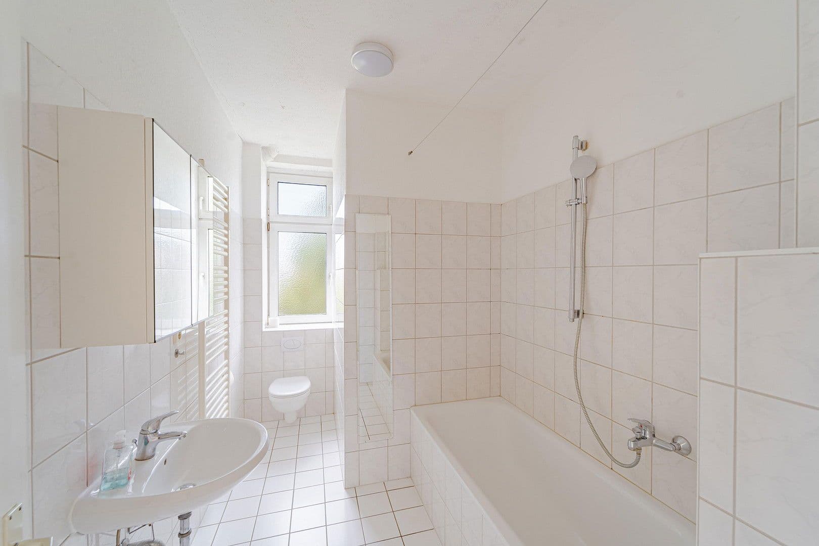 Prodej domu 111 m², Schwartauer Allee 121, Lübeck, Šlesvicko-Holštýnsko Prodej domu 111 m², Schwartauer Allee 121, Lübeck, Šlesvicko-Holštýnsko