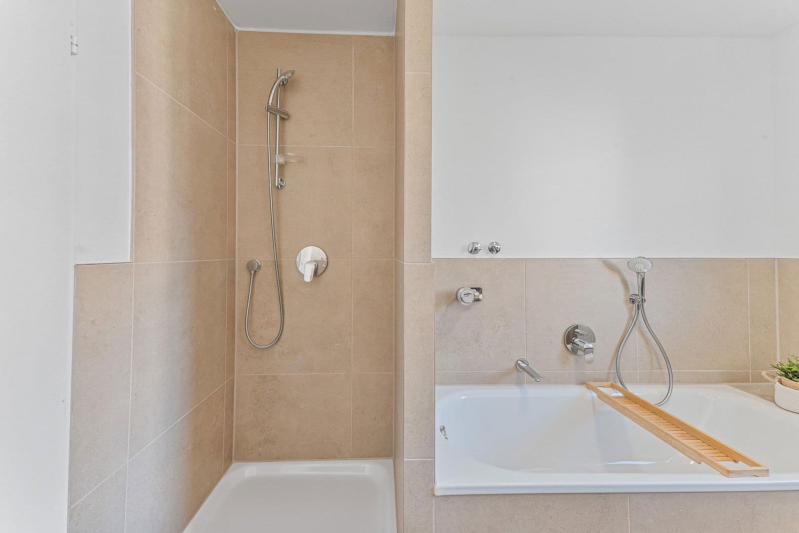 Prodej bytu 3+1 93 m², Filderstadt, Bádensko-Württembersko Prodej bytu 3+1 93 m², Filderstadt, Bádensko-Württembersko