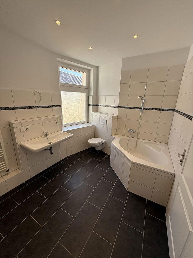 Pronájem bytu 5+1 150 m², Schubart Str. 57, Berlin, Berlín Pronájem bytu 5+1 150 m², Schubart Str. 57, Berlin, Berlín