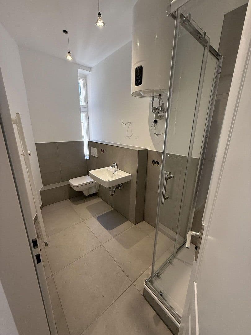 Pronájem bytu 5+1 150 m², Schubart Str. 57, Berlin, Berlín Pronájem bytu 5+1 150 m², Schubart Str. 57, Berlin, Berlín