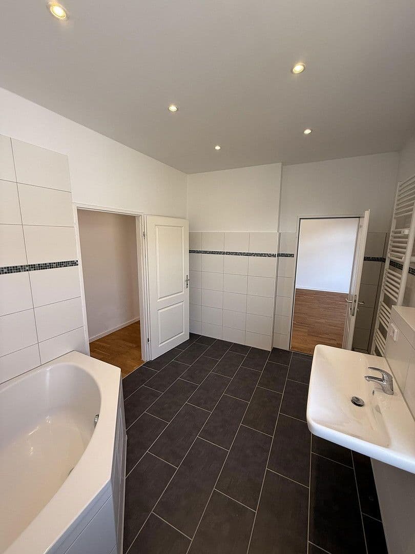 Pronájem bytu 5+1 150 m², Schubart Str. 57, Berlin, Berlín Pronájem bytu 5+1 150 m², Schubart Str. 57, Berlin, Berlín