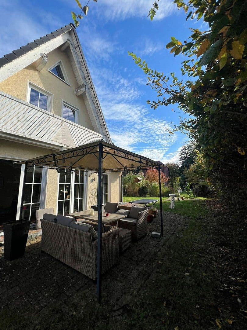 Prodej domu 170 m², pozemek 500 m², Burgdorf, Dolní Sasko Prodej domu 170 m², pozemek 500 m², Burgdorf, Dolní Sasko