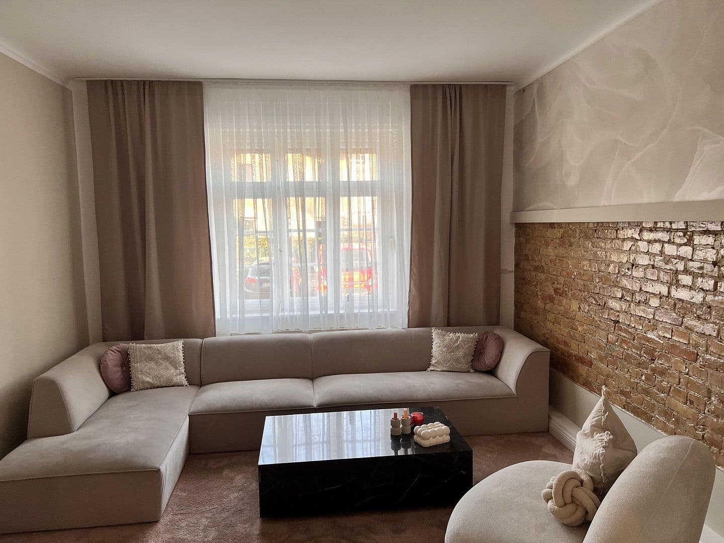 Prodej bytu 4+1 109 m², Berlin, Berlín Prodej bytu 4+1 109 m², Berlin, Berlín