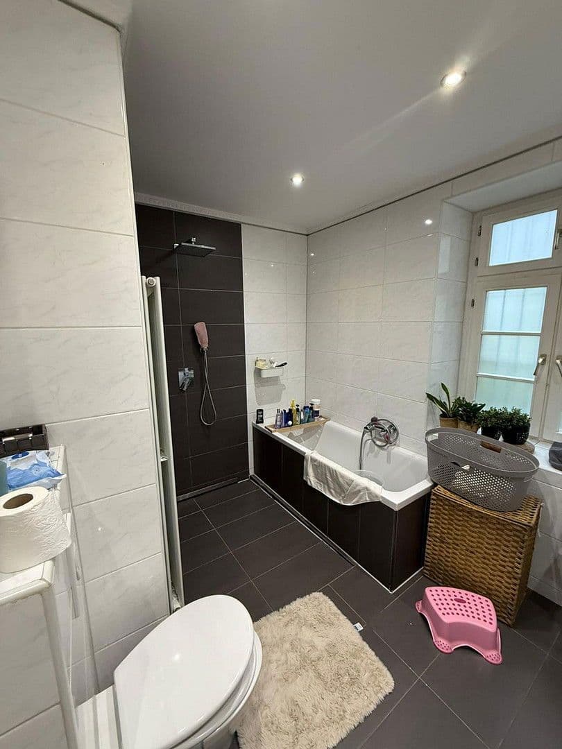 Prodej bytu 4+1 109 m², Berlin, Berlín Prodej bytu 4+1 109 m², Berlin, Berlín