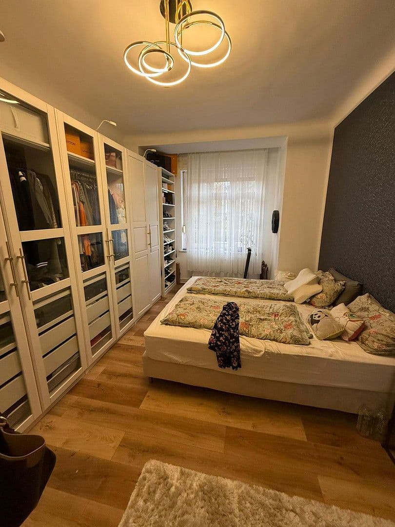 Prodej bytu 4+1 109 m², Berlin, Berlín Prodej bytu 4+1 109 m², Berlin, Berlín