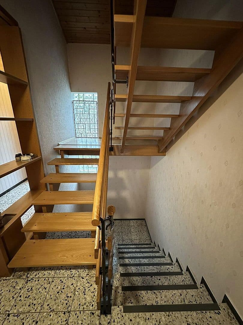 Prodej domu 170 m², pozemek 566 m², Obersulm, Bádensko-Württembersko Prodej domu 170 m², pozemek 566 m², Obersulm, Bádensko-Württembersko