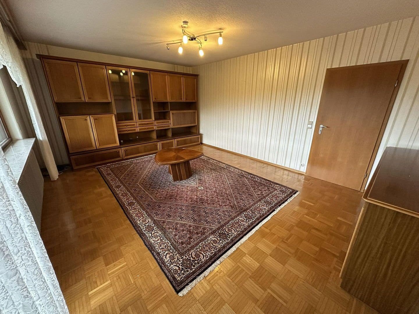Prodej domu 170 m², pozemek 566 m², Obersulm, Bádensko-Württembersko Prodej domu 170 m², pozemek 566 m², Obersulm, Bádensko-Württembersko