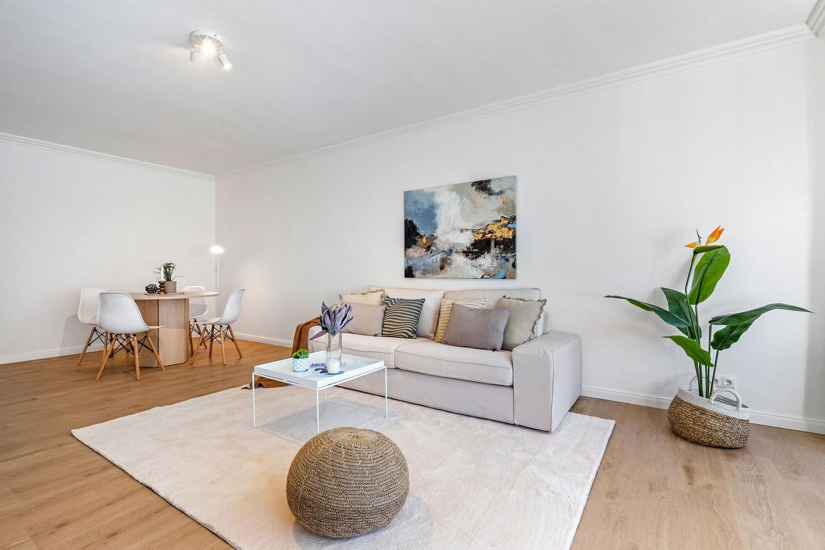 Prodej bytu 3+1 94 m², Hamburg, Hamburg Prodej bytu 3+1 94 m², Hamburg, Hamburg