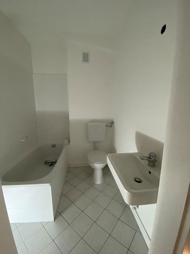 Pronájem bytu 2+1 49 m², Ziegelstr. 21, Wuppertal, Severní Porýní-Vestfálsko Pronájem bytu 2+1 49 m², Ziegelstr. 21, Wuppertal, Severní Porýní-Vestfálsko